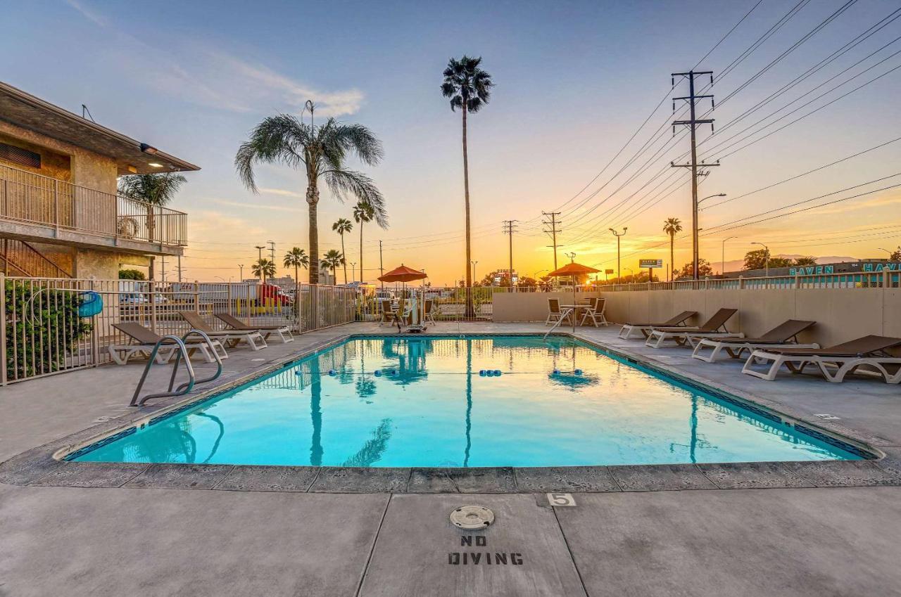 Motel 6-San Bernardino, Ca - South Exterior foto